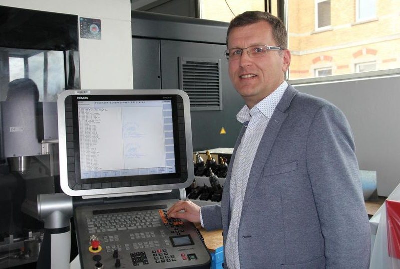 Bernhard Häußler ist Ansprechpartner für Unternehmen